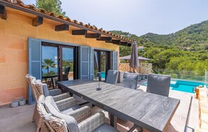Outdoor dining - Amazing home in Canyamel with private swimming pool, can be inside or outside (Canyamel)