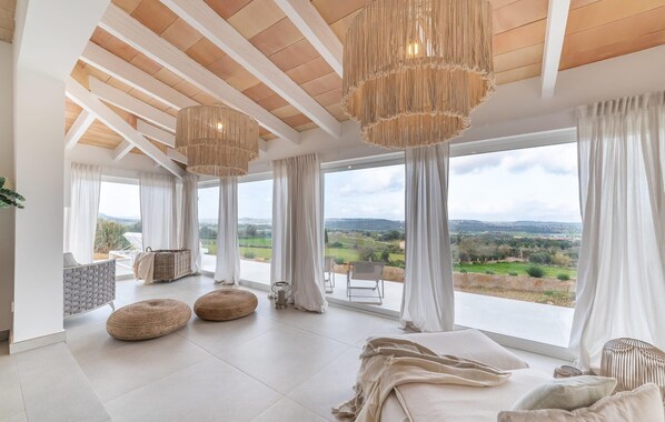 Interior - Cozy home in Ariany with private swimming pool, can be inside or outside (Ariany)
