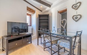 Dining - Awesome apartment in Moscari with WiFi (Moscari)