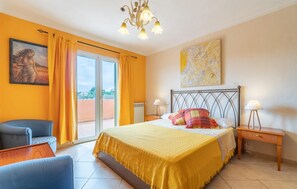 Iron/ironing board, travel cot, free WiFi - Lovely home in Capdepera with private swimming pool, can be inside or outside (Capdepera)