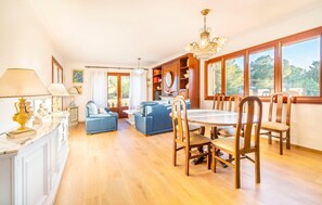 Interior - Beautiful home in Porto Cristo (Porto Cristo)