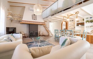 Smart-tv en een tafeltennistafel