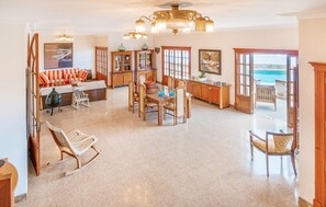 TV, ping pong - Stunning home in Colonia de Sant Pere (Colonia de Sant Pere)