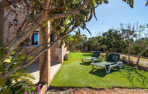 Terrace/patio - Nice home in Campos with private swimming pool, can be inside or outside (Campos)