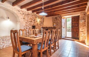 Dining - Cozy home in Campos with private swimming pool, can be inside or outside (Campos)