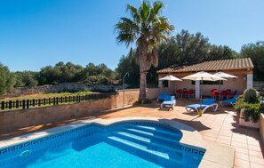 Pool - Beautiful home in Campos with private swimming pool, can be inside or outside (Campos)