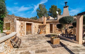 Exterior - Awesome home in Campos with private swimming pool, can be inside or outside (Campos)