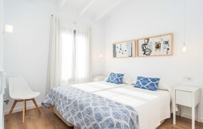 3 bedrooms, in-room safe, iron/ironing board, travel cot - Petit Arta - Sa Botigueta (Arta)