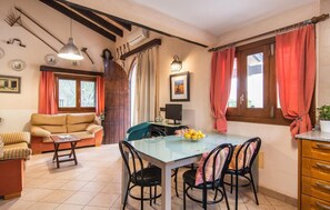 Interior - Nice home in Campanet with private swimming pool, can be inside or outside (Campanet)