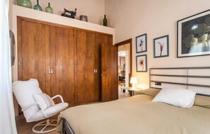 2 bedrooms, in-room safe, iron/ironing board, travel cot - Nice home in Campanet with private swimming pool, can be inside or outside (Campanet)