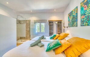 3 bedrooms, travel cot, free WiFi - Awesome apartment in Soller with WiFi (Soller)
