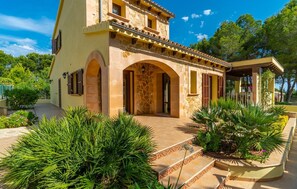Exterior - Amazing home in Son Serra de Marina (Son Serra de Marina)