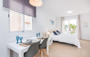 1 bedroom, free WiFi - Cozy apartment in Can Picafort with WiFi (Can Picafort)