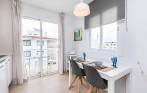 Interior - Cozy apartment in Can Picafort with WiFi (Can Picafort)