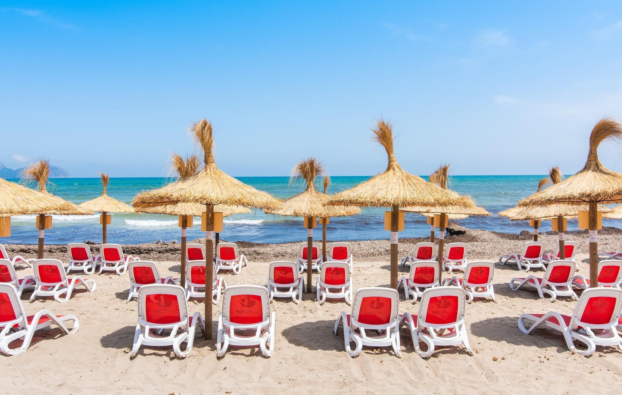 Una spiaggia nelle vicinanze
