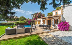 Outdoor dining - Lovely home in Alcudia with private swimming pool, can be inside or outside (Alcudia)