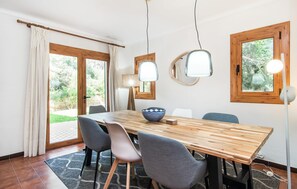 Dining - Lovely home in Alcudia with private swimming pool, can be inside or outside (Alcudia)