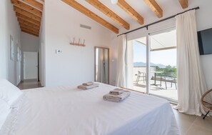 3 bedrooms, iron/ironing board, travel cot, free WiFi - Es Llorer de na Penyal (Son Servera)