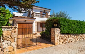Exterior - Gorgeous home in Sa Rapita with private swimming pool, can be inside or outside (Sa Rapita)