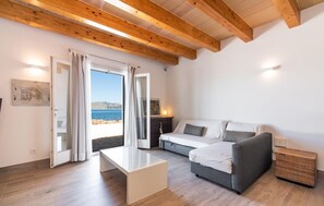 Smart TV - Gorgeous home in Alcudia with house sea view (Alcudia)