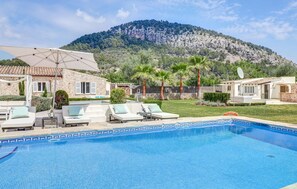 Pool - Lovely home in Pollenca with private swimming pool, can be inside or outside (Pollenca)