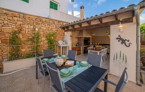 Outdoor dining - Nice home in Capdepera with private swimming pool, can be inside or outside (Capdepera)