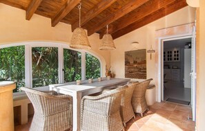Outdoor dining - Cozy home in Palma with private swimming pool, can be inside or outside (Palma)