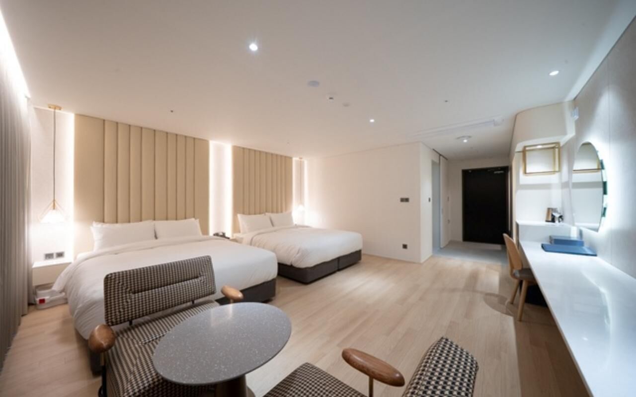 Classic Twin Room, City View | Free WiFi