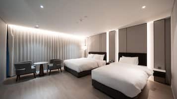 Premium Twin Room, City View | Free WiFi