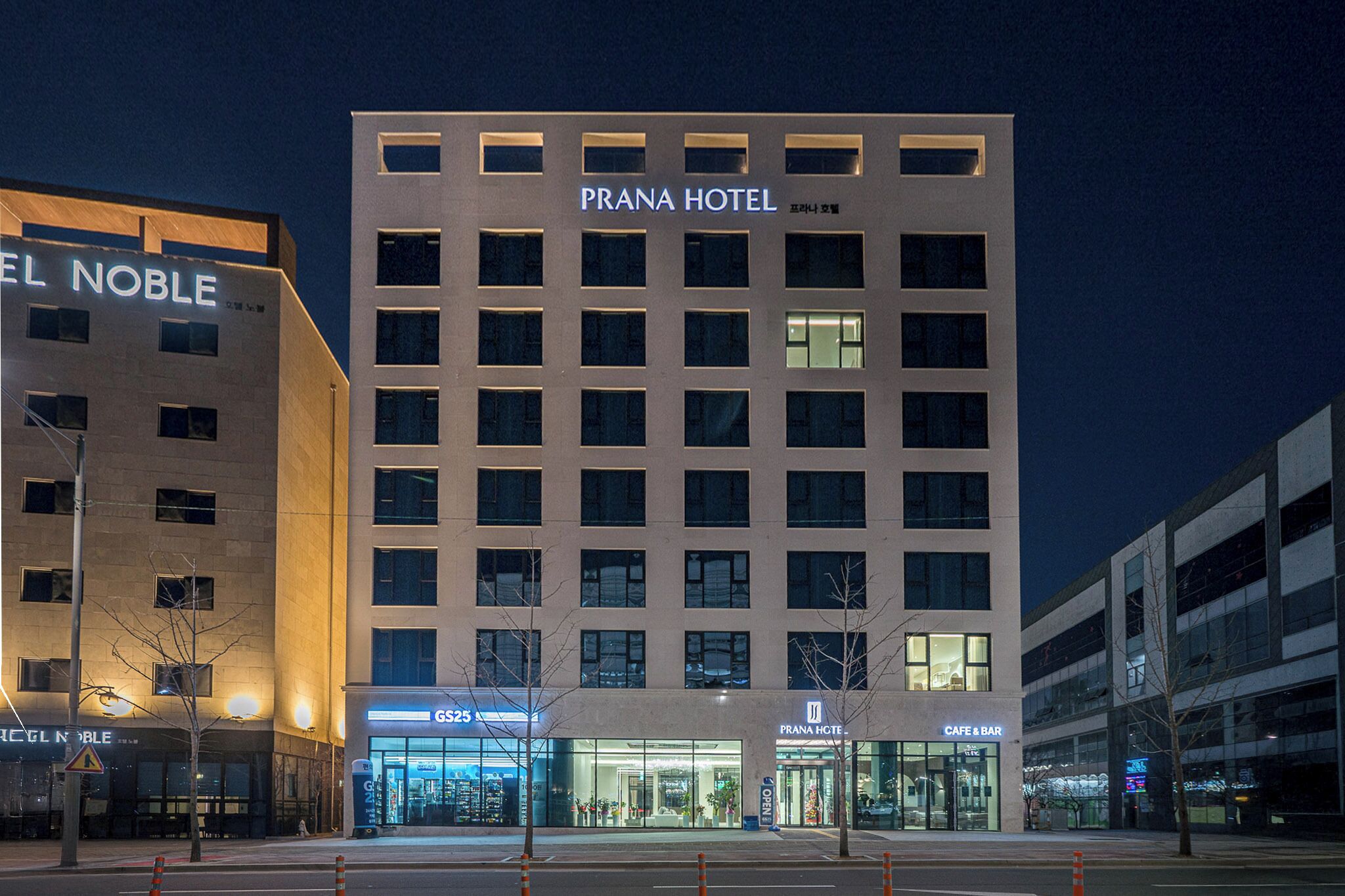 المنشأة من الخارج