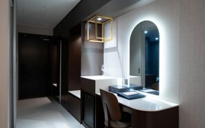 Premium Twin Room, City View | Interior - Daegu Hyeonpung Prana Hotel (Daegu)