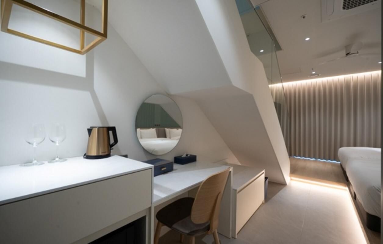 Comfort Twin Room, City View | Free WiFi