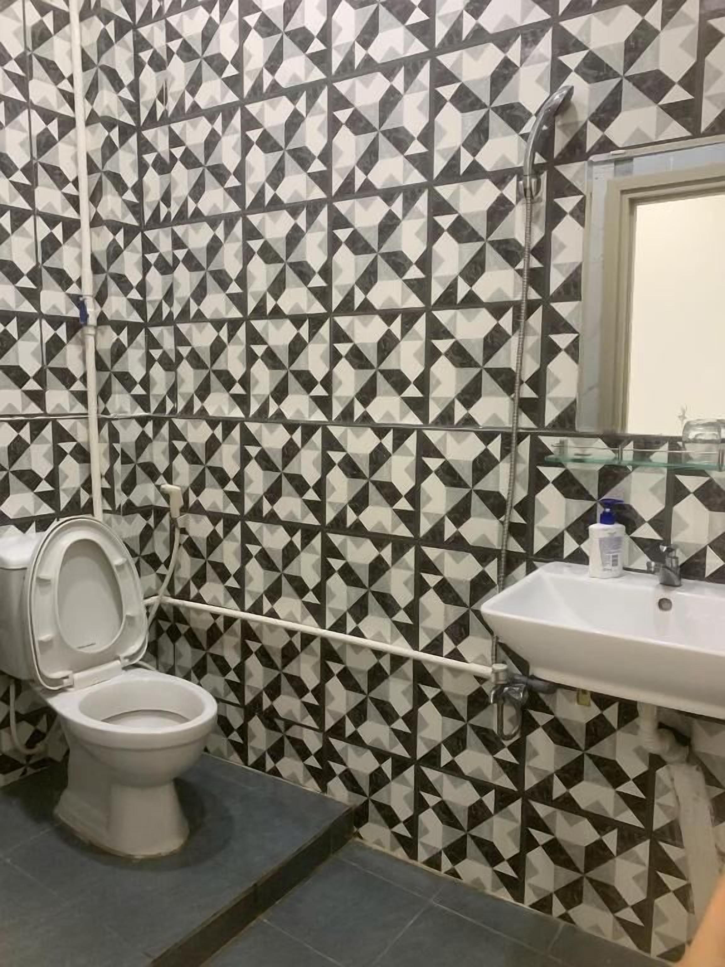 Chambre Double Économique | Salle de bain