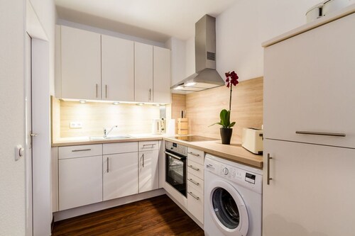 Ferienwohnung "Mour" - Mittelreihenhaus "Mour" mit Terrasse über 2 Etagen für 4