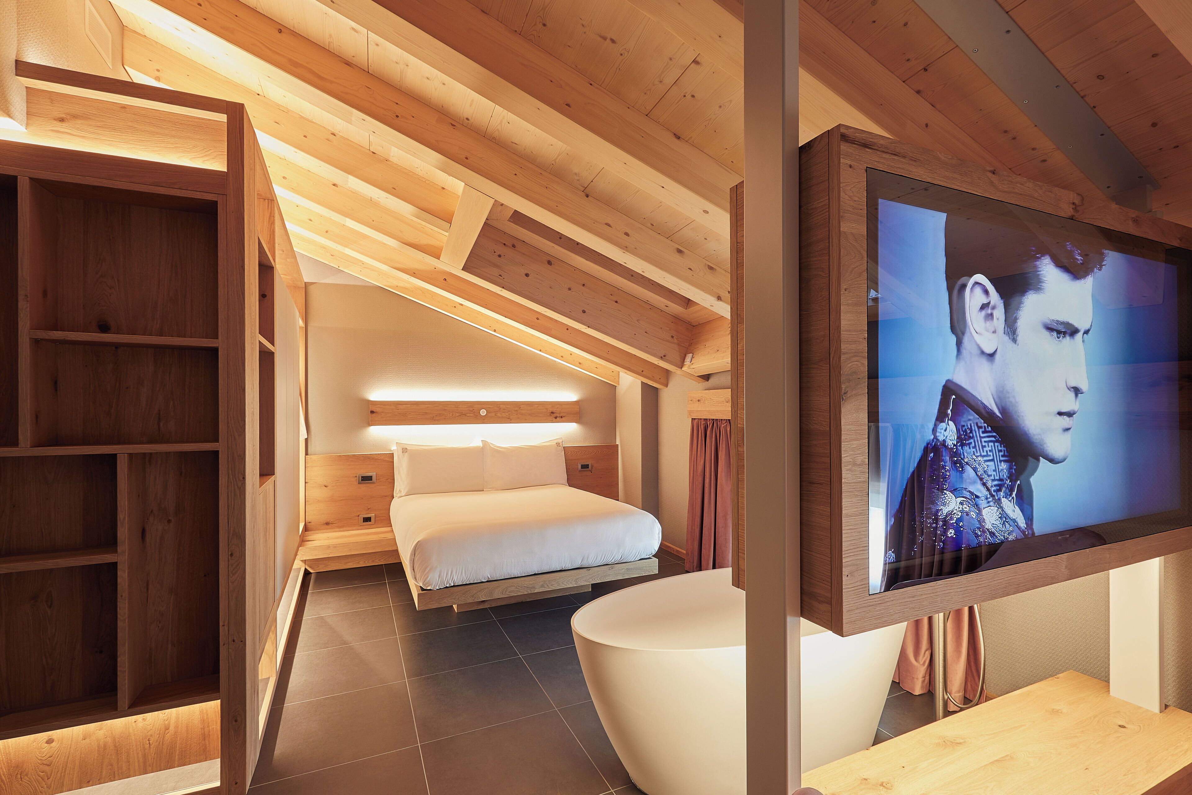 Classic Studio Suite | In-room safe, blackout drapes, soundproofing, free WiFi