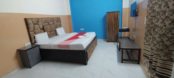 Escriptori i wifi gratuïta