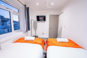 22 habitaciones, tabla de planchar con plancha, wifi y ropa de cama