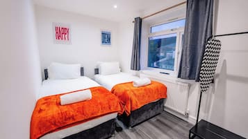 22 habitaciones, tabla de planchar con plancha, wifi y ropa de cama