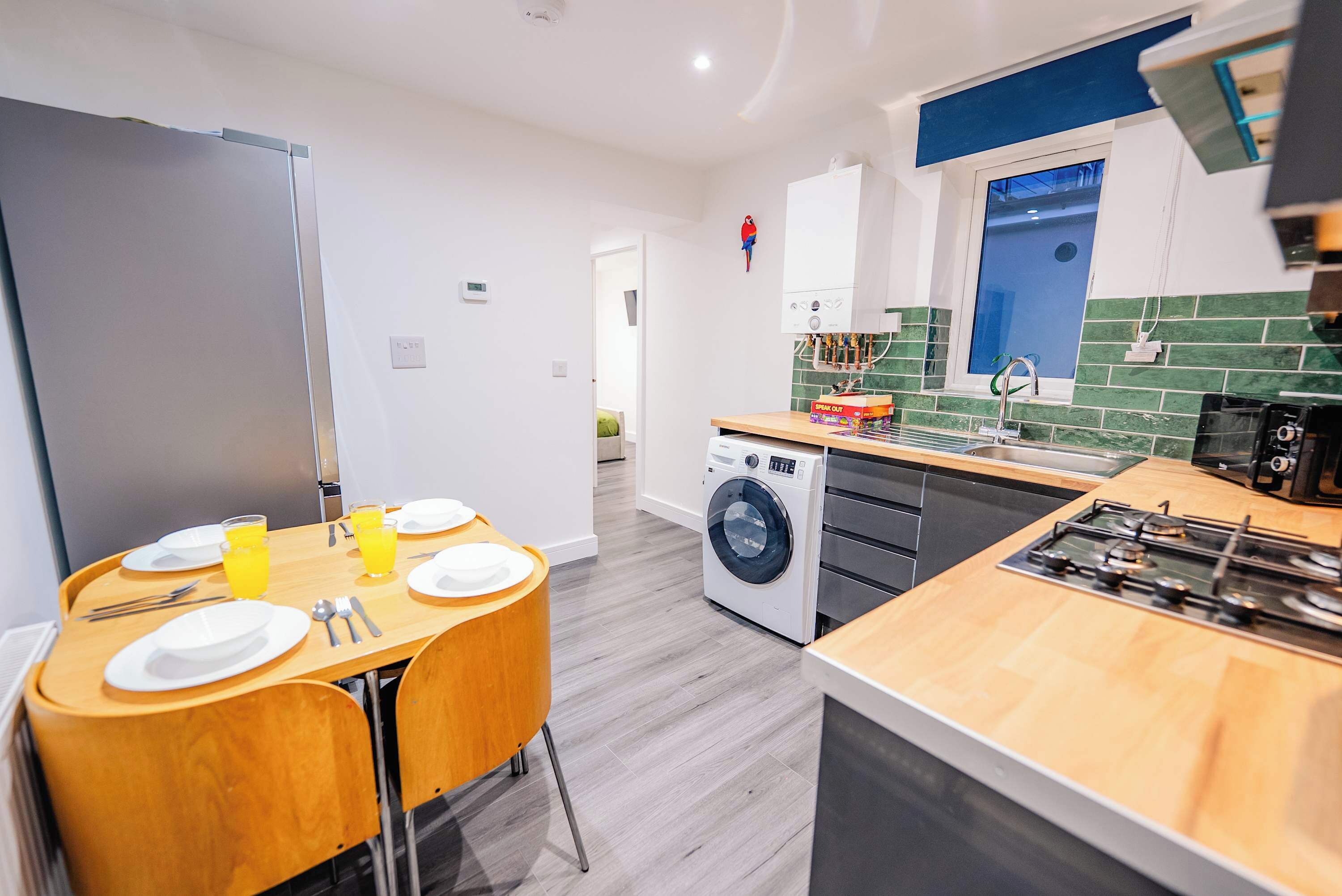 Refrigerador, microondas, horno y tostadora 