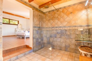Shower, hair dryer, towels - Sea and mountain (Palma)