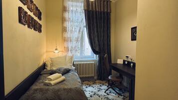 Comfort-Einzelzimmer | Zimmersafe, Schreibtisch, Verdunkelungsvorhänge, schallisolierte Zimmer