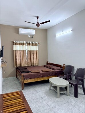 Classic Double or Twin Room | Free WiFi - Doctors homestay annex (Tiruvannamalai)