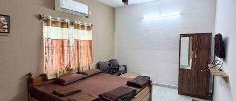 Junior Double Room Single Use