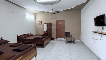 Family Quadruple Room | Free WiFi