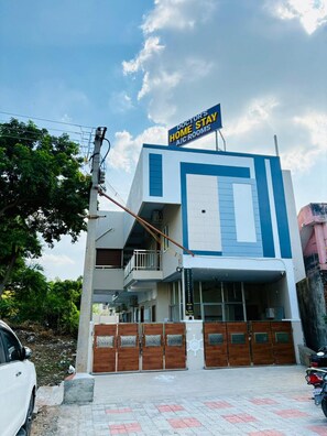 Exterior - Doctors homestay annex (Tiruvannamalai)