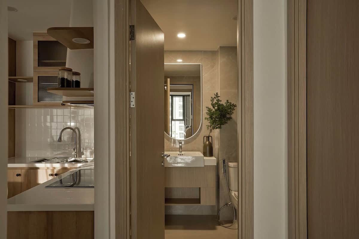 Frette Italian sheets, premium bedding, down duvets, memory-foam beds