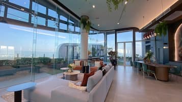 Condo, 1 Bedroom, Balcony, City View | Lobby