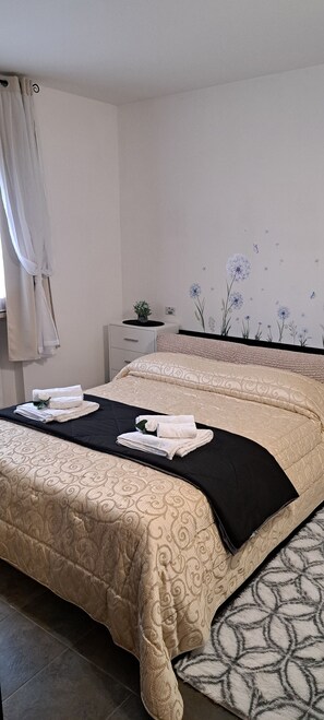 1 Schlafzimmer, Bügeleisen/Bügelbrett, WLAN, Bettwäsche