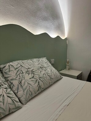 1 bedroom, iron/ironing board, WiFi, bed sheets - Independent apartment two minutes from the Duomo (Catania)