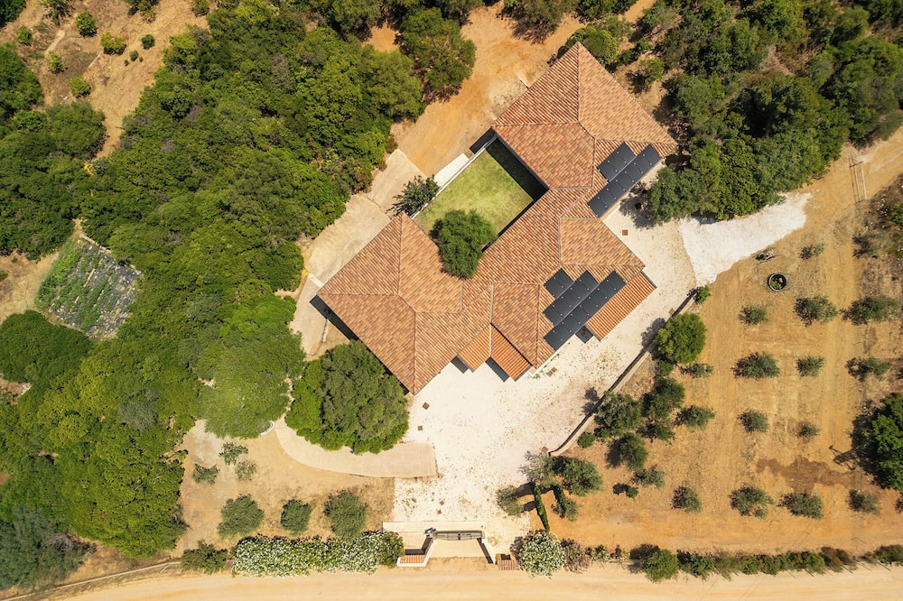 AffittaSardegna - Trilo Euforbia - Monte Albo